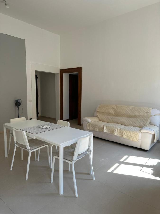 Grande Stanza Matrimoniale In Palazzo Signorile Apartment Mirandola Exterior photo